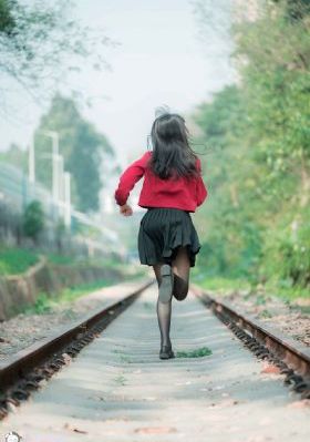 调教驯服女律师_完整无删减版