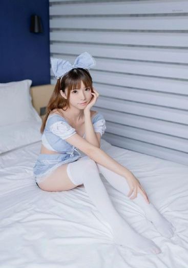 催眠同学麻麻成功播种_剧情片在线手机播放